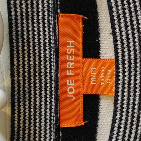 Ladies Joe Fresh Sweater dress Size Medium - Picture 2 of 5